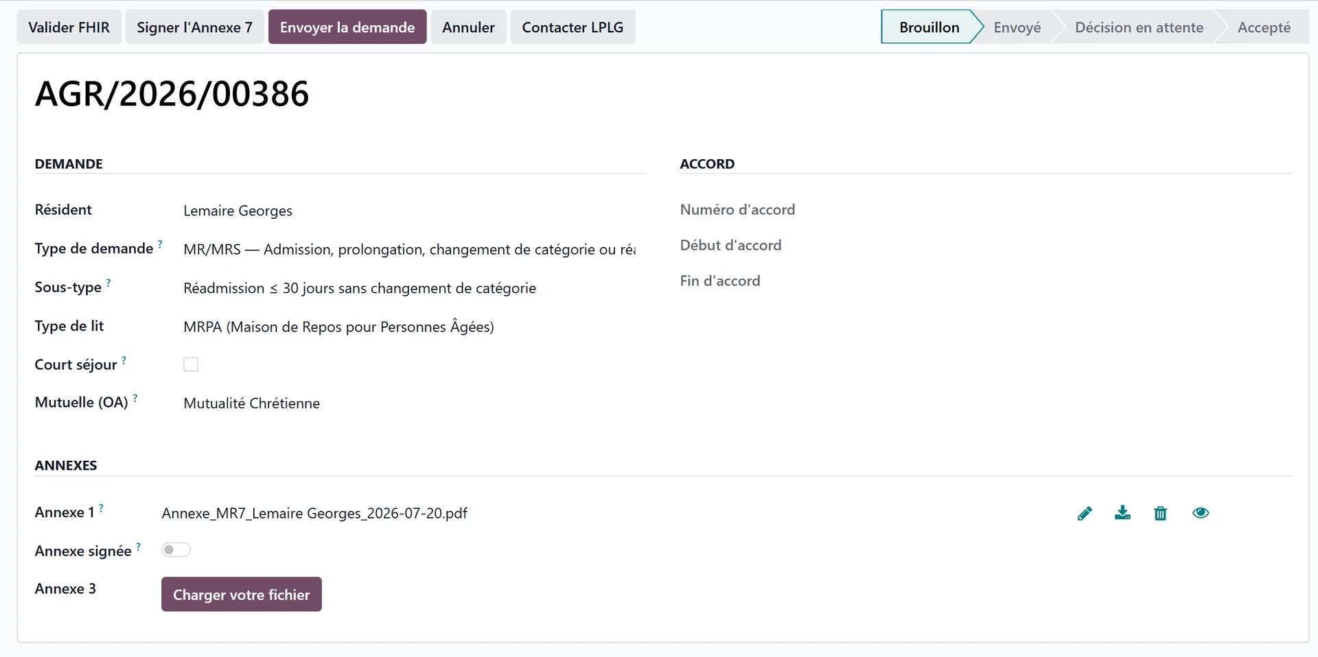 eAgreement request in Draft, with the Sign Annexe 7 button in the action bar and the Annexes section